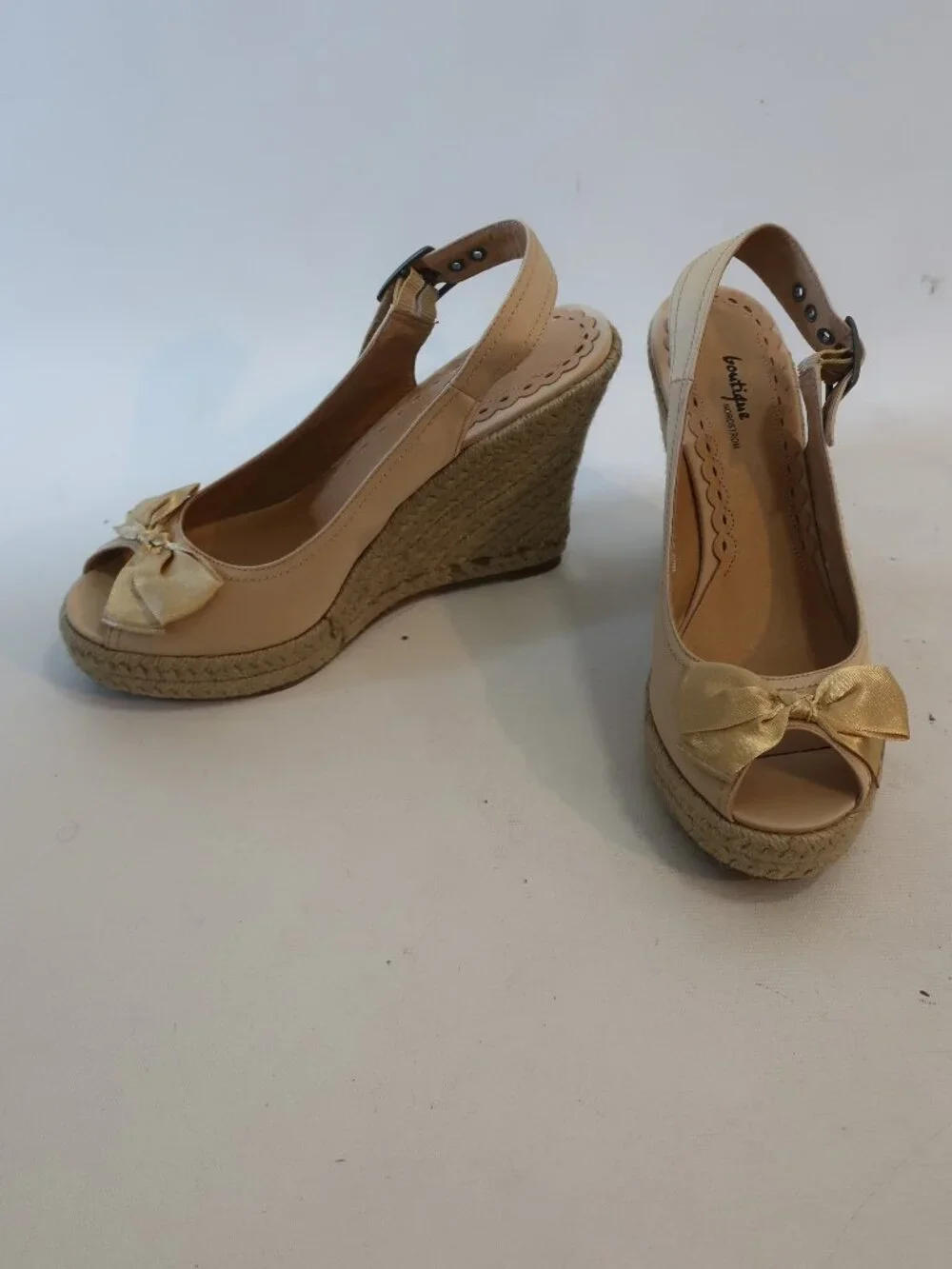 NWOB Boutique x Nordstrom Pale Gold Trina Fabric Satin Bow Espadrille Wedge 7.5N